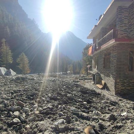 River Stone Cottages & Guest House Kasol Exterior photo